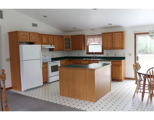 25 Corbin Rd, Dudley, MA 01571 photo 5