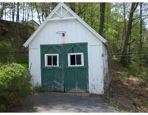 16 Curtis Ave, Warren, MA 01083 photo 3