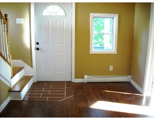 90 Quartus St, Chicopee, MA 01013 photo 9