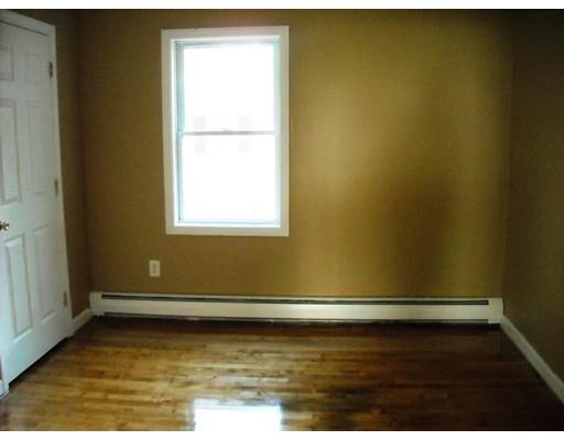 90 Quartus St, Chicopee, MA 01013 photo 19