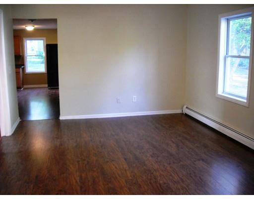 90 Quartus St, Chicopee, MA 01013 photo 12