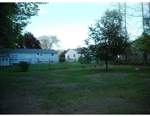 90 Quartus St, Chicopee, MA 01013 photo 8