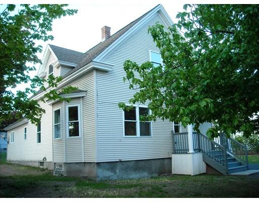 90 Quartus St, Chicopee, MA 01013 photo 3