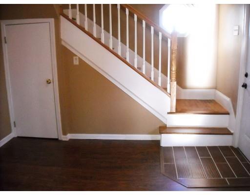 90 Quartus St, Chicopee, MA 01013 photo 10