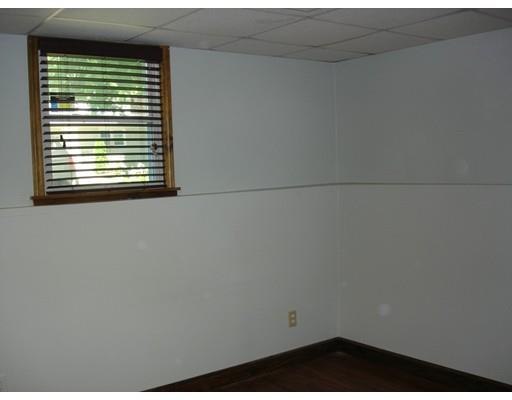 80 Berkeley Ave, Lowell, MA 01852 photo 11