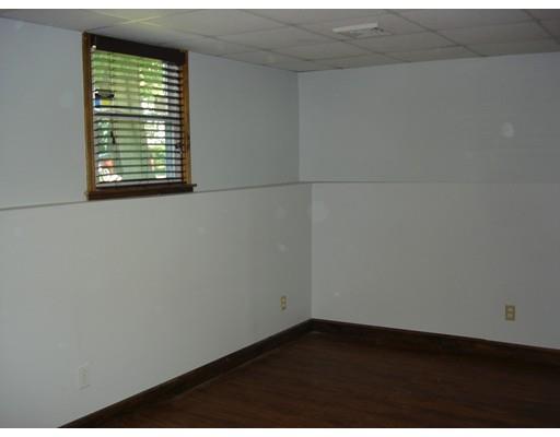 80 Berkeley Ave, Lowell, MA 01852 photo 8