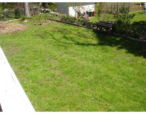 80 Berkeley Ave, Lowell, MA 01852 photo 12