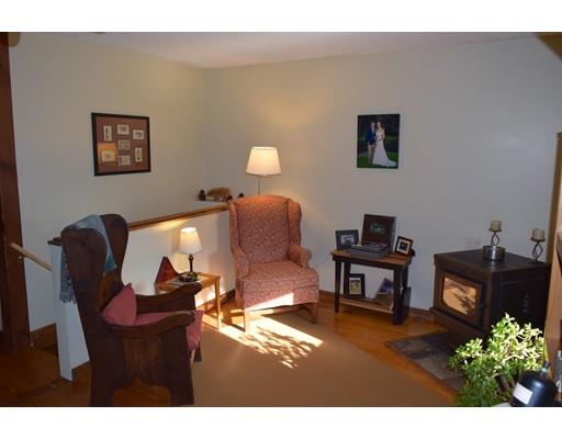 159 Laurelton St, Springfield, MA 01109 photo 12