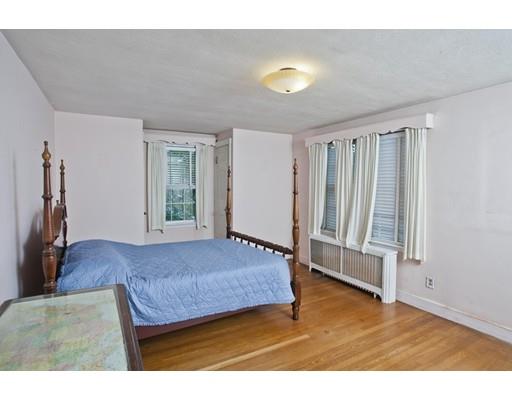 277 Plumtree Rd, Springfield, MA 01118 photo 11
