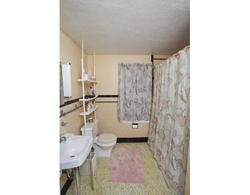 277 Plumtree Rd, Springfield, MA 01118 photo 14