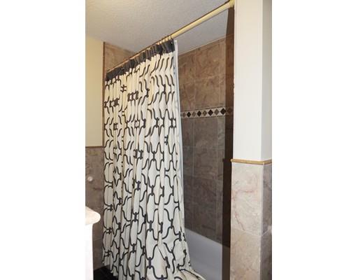 80 Martel Rd, Springfield, MA 01119 photo 12