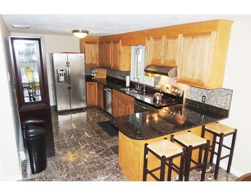 80 Martel Rd, Springfield, MA 01119 photo 6