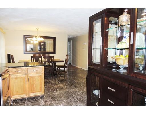 80 Martel Rd, Springfield, MA 01119 photo 7