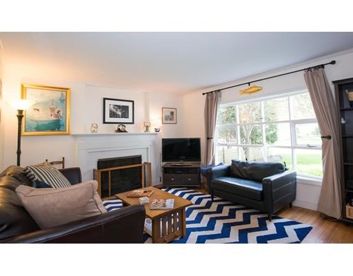 17 Longview Dr, Marblehead, MA 01945 photo 2