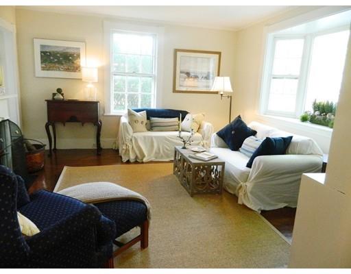 100 Beacon St, Marblehead, MA 01945 photo 8