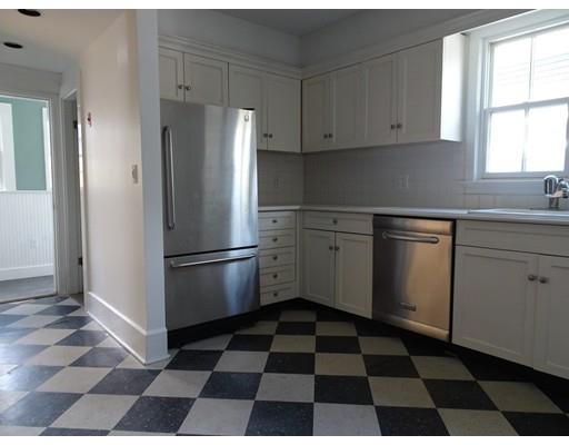 37 Gregory St, Marblehead, MA 01945 photo 7