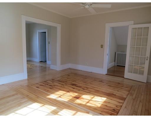 37 Gregory St, Marblehead, MA 01945 photo 4