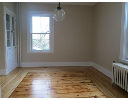 37 Gregory St, Marblehead, MA 01945 photo 5