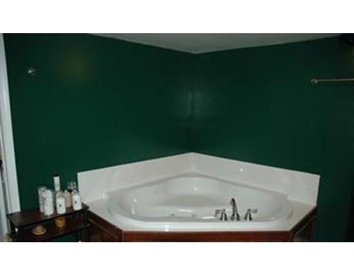 111 Beaconsfield Rd, Worcester, MA 01602 photo 12
