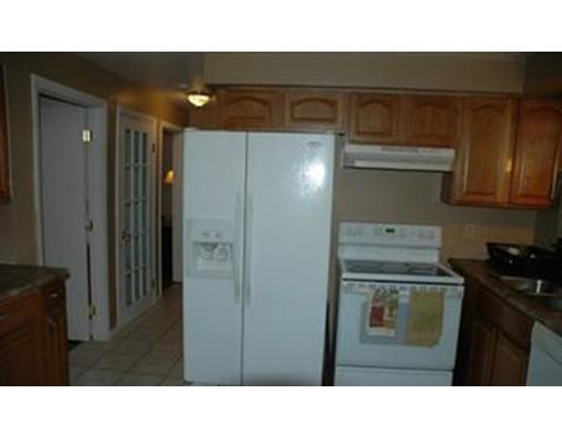 111 Beaconsfield Rd, Worcester, MA 01602 photo 3