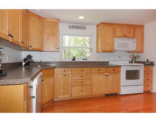 72 Central St, Acton, MA 01720 photo 3