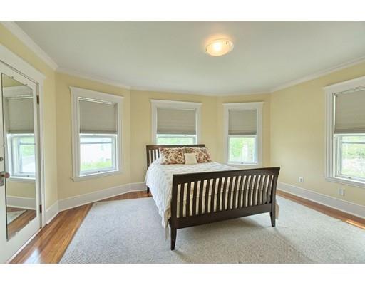 13 Cedar St, Beverly, MA 01915 photo 16