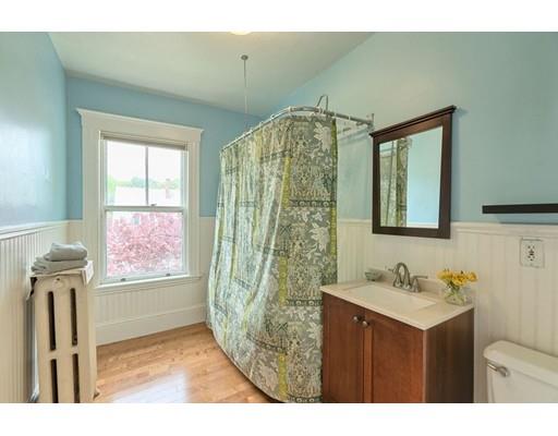 13 Cedar St, Beverly, MA 01915 photo 15