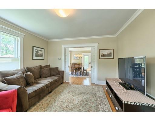 13 Cedar St, Beverly, MA 01915 photo 5