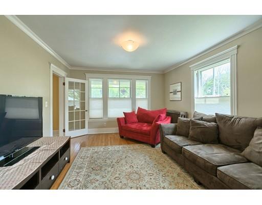 13 Cedar St, Beverly, MA 01915 photo 4