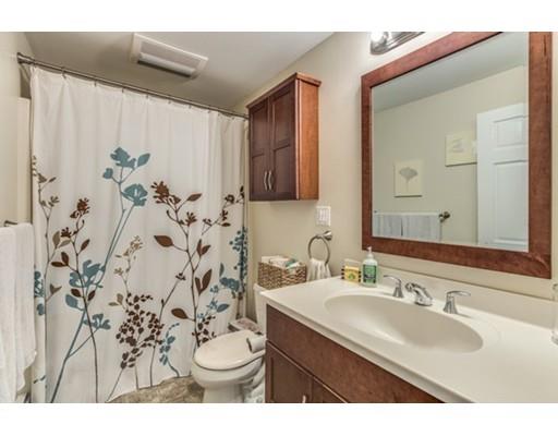 17 Robinson Rd, Beverly, MA 01915 photo 12