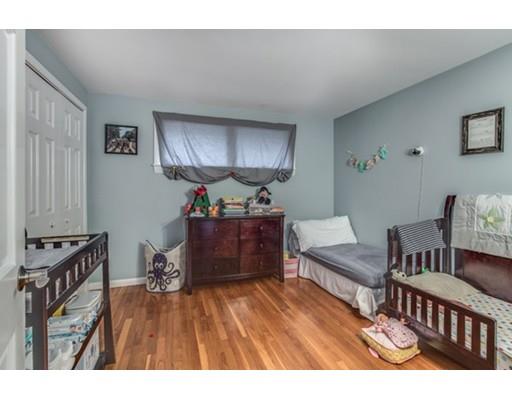 17 Robinson Rd, Beverly, MA 01915 photo 11