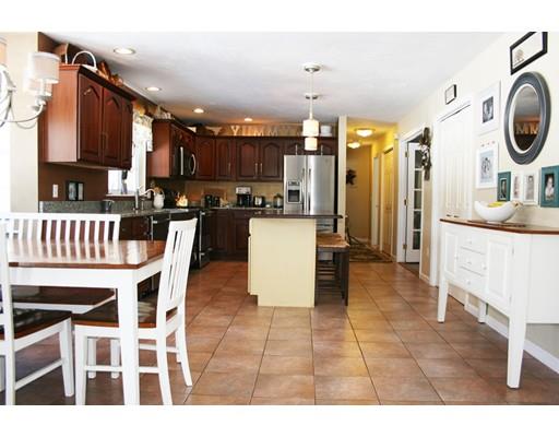 60 Hartford Ave E, Mendon, MA 01756 photo 6