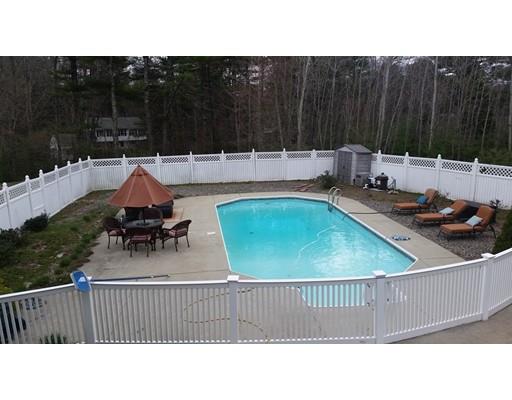 60 Hartford Ave E, Mendon, MA 01756 photo 4