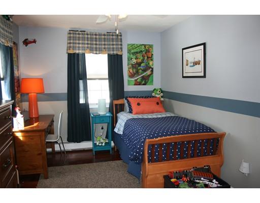 60 Hartford Ave E, Mendon, MA 01756 photo 12
