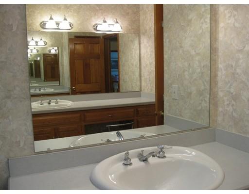 7 Fieldstone Path, Walpole, MA 02081 photo 21
