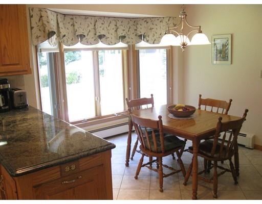 7 Fieldstone Path, Walpole, MA 02081 photo 10