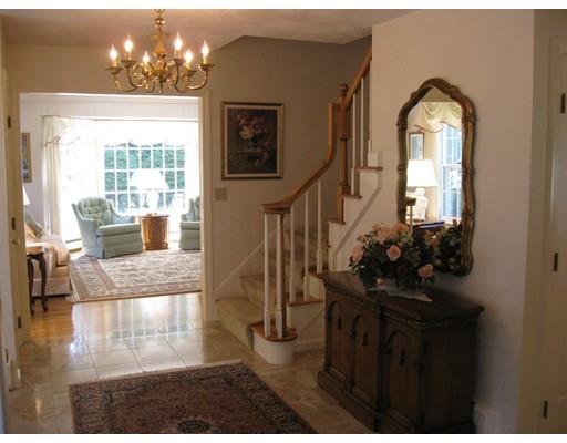 7 Fieldstone Path, Walpole, MA 02081 photo 3