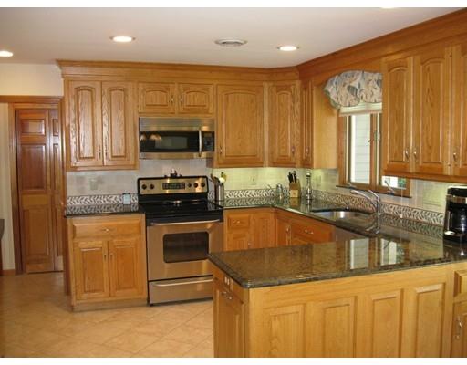 7 Fieldstone Path, Walpole, MA 02081 photo 7