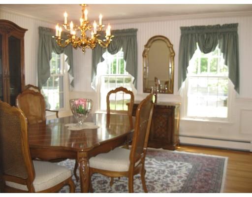 7 Fieldstone Path, Walpole, MA 02081 photo 6