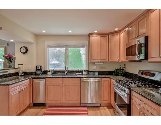 9 B St, Reading, MA 01867 photo 12