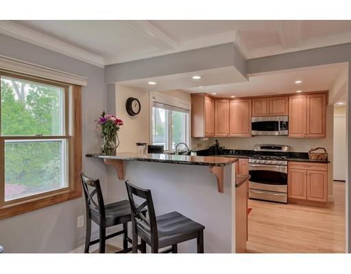 9 B St, Reading, MA 01867 photo 11