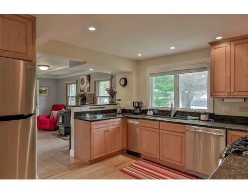 9 B St, Reading, MA 01867 photo 13