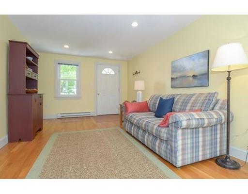 693 Greendale Ave, Needham, MA 02492 photo 10