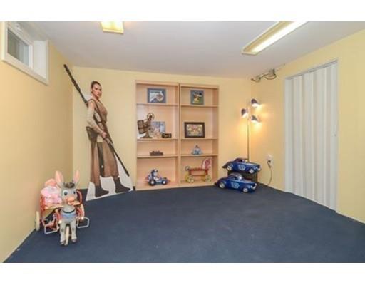 693 Greendale Ave, Needham, MA 02492 photo 27