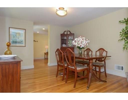 693 Greendale Ave, Needham, MA 02492 photo 17