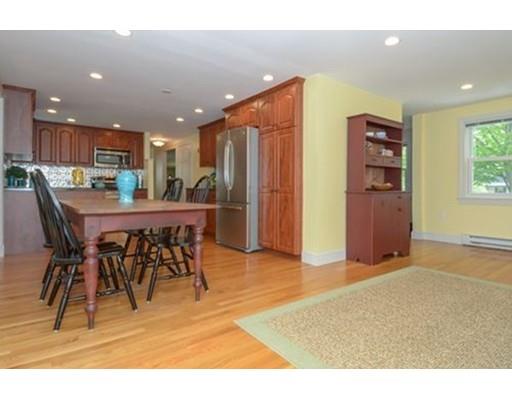 693 Greendale Ave, Needham, MA 02492 photo 8