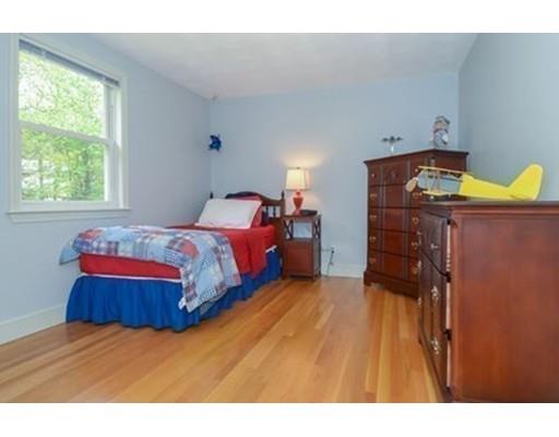 693 Greendale Ave, Needham, MA 02492 photo 25