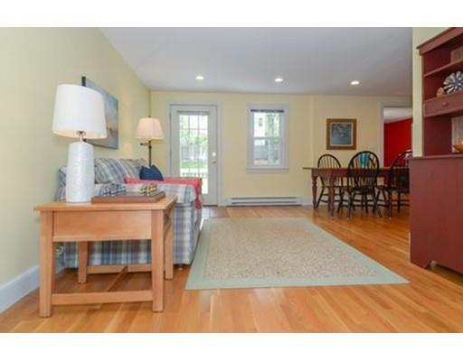 693 Greendale Ave, Needham, MA 02492 photo 9