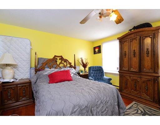 5 Champlain Cir, Dorchester Center, MA 02124 photo 12