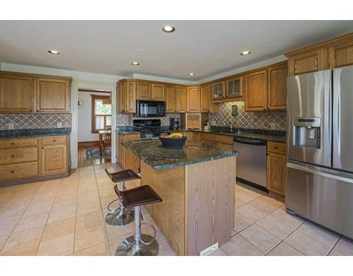 35 Greene St, Beverly, MA 01915 photo 11